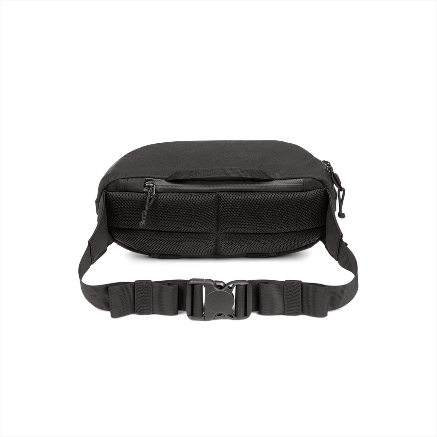 Grayl® Transport Hip Pack - 2L / Back View / Covert Black